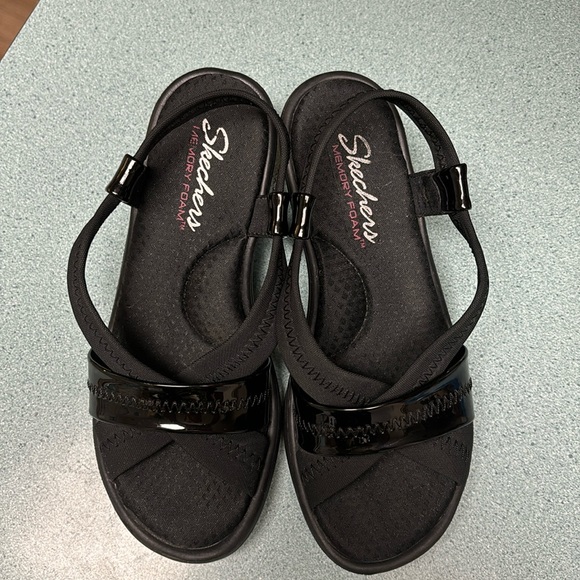 Skechers memory foam women’s high heel sandals - Picture 5 of 10
